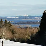 Berg Weingarten Garni 3*
