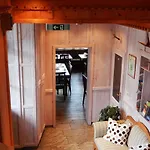 Berg Weingarten Garni Hotel 3*