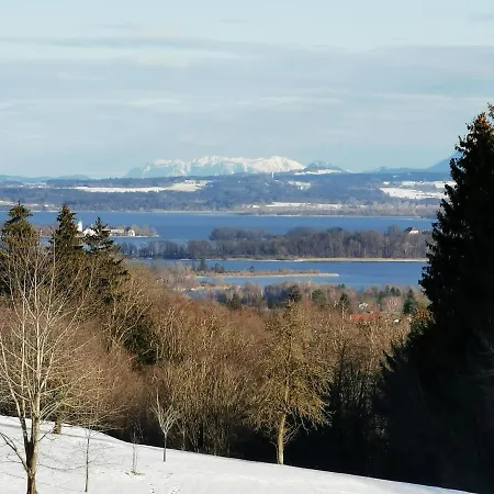 Berg Weingarten Garni 3*