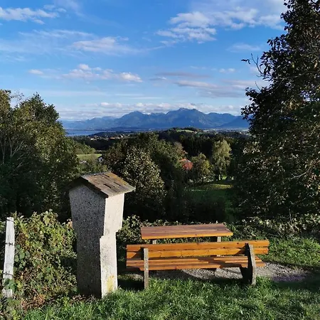 Berg Weingarten Garni 3* Rimsting