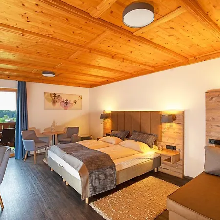 Hotel Berg Weingarten Garni Rimsting