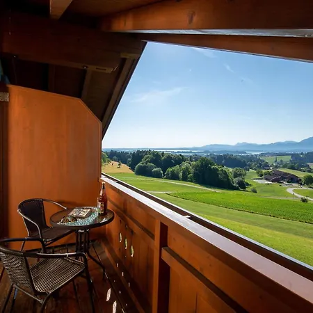 Berg Weingarten Garni Hotel