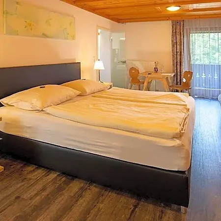 Hotel Berg Weingarten Garni