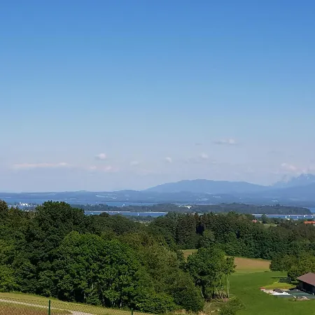 Berg Weingarten Garni