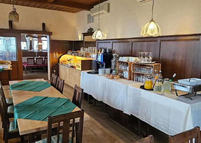 Berg Weingarten Garni 3* Римстинг